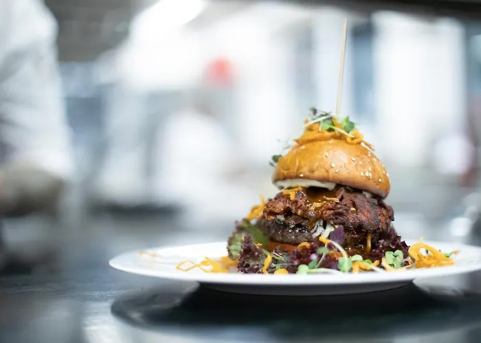 إليزابيث، 4 ستيرن سوبيريور فندق