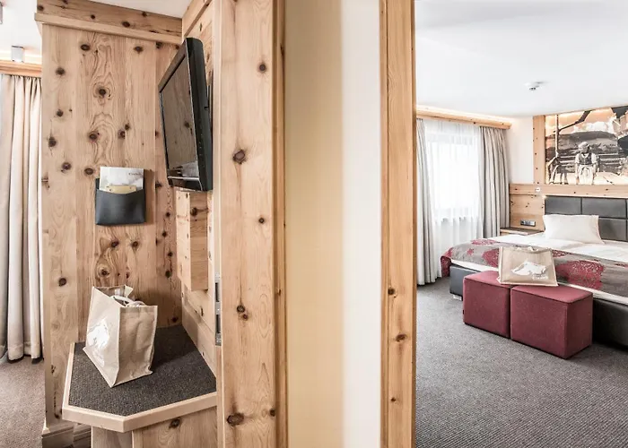 فندق إليزابيث، 4 ستيرن سوبيريور 4*