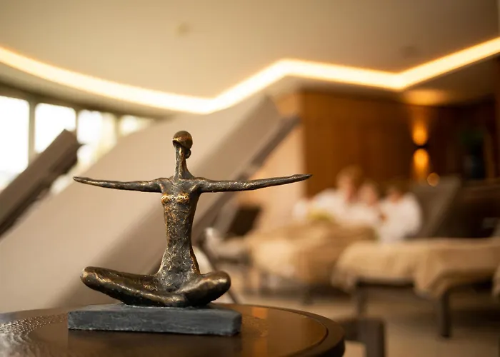 فندق إليزابيث، 4 ستيرن سوبيريور