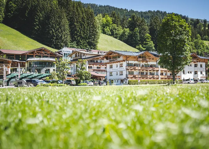 فندق إليزابيث، 4 ستيرن سوبيريور