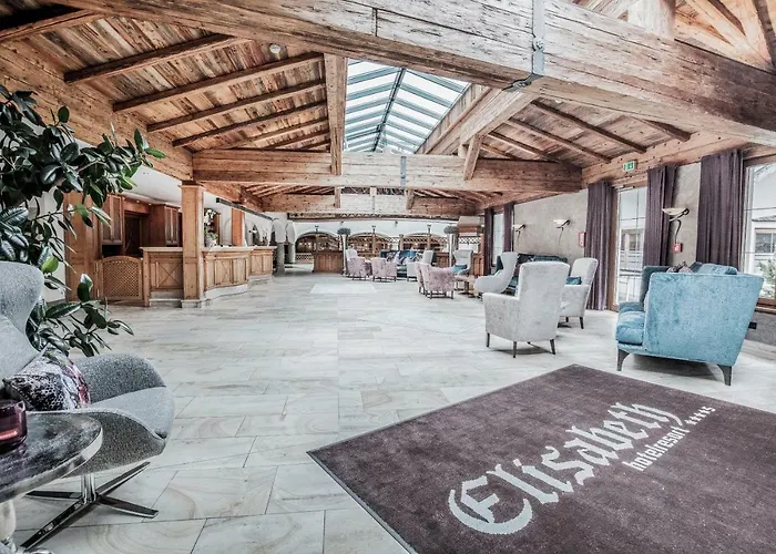 فندق إليزابيث، 4 ستيرن سوبيريور 4*